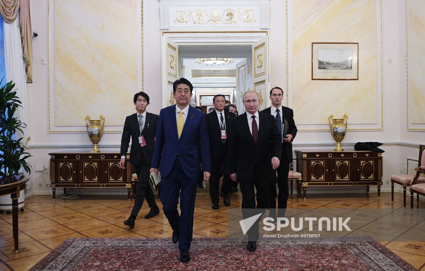 President Vladimir Putin meets with Prime Minister of Japan Shinzo Abe