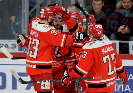 Russia Ice Hockey Avtomobilist -Traktor