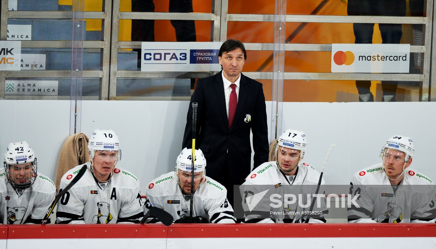 Russia Ice Hockey Avtomobilist -Traktor