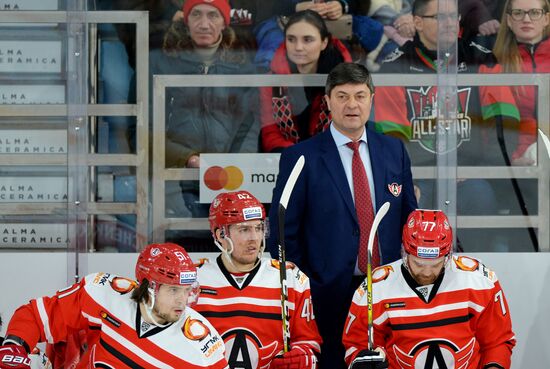 Russia Ice Hockey Avtomobilist -Traktor