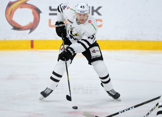 Russia Ice Hockey Avtomobilist -Traktor