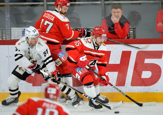 Russia Ice Hockey Avtomobilist -Traktor