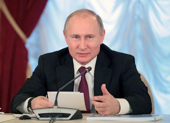 President Vladimir Putin holds meeting of Lomonosov Moscow State University Board of Trustees