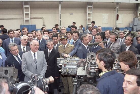 Mikhail Gorbachev visits Romania