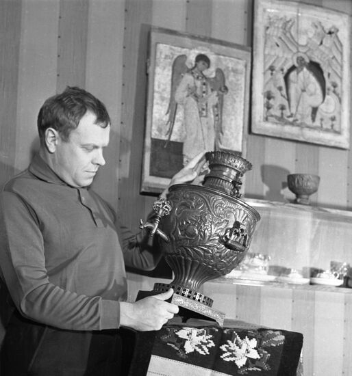 Soviet writer Vladimir Soloukhin