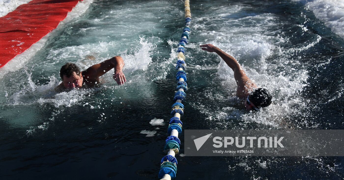 Russia Winter Swimming