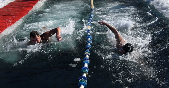 Russia Winter Swimming