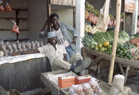 Marketplace vendors in Lusaka