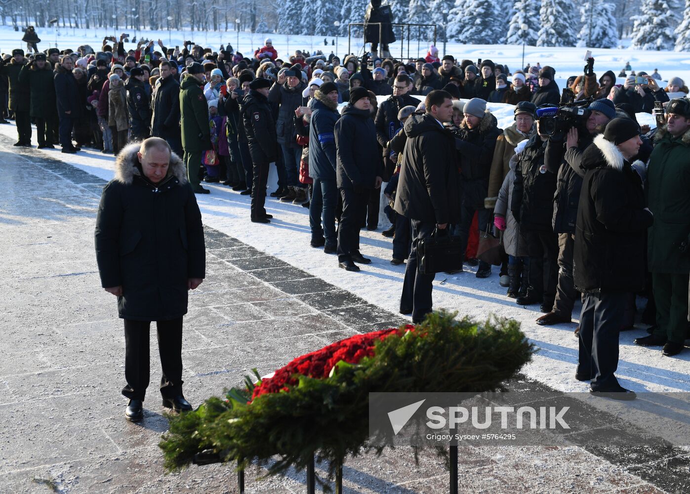 President Putin attends events marking 75th anniversary of breaking Nazi siege of Leningrad