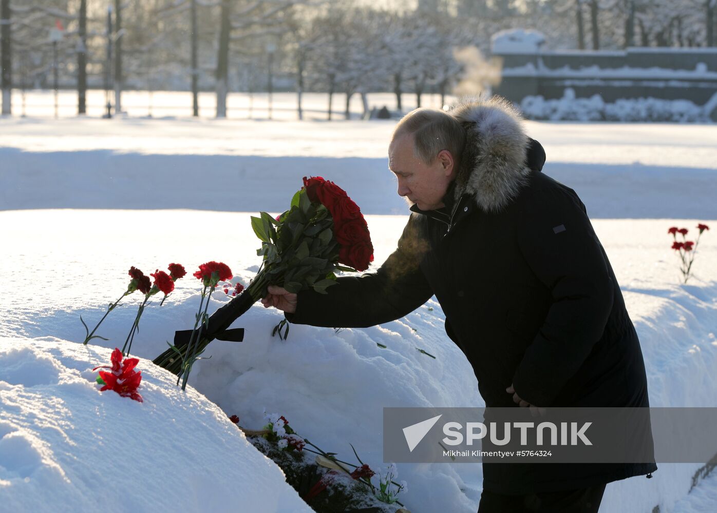 President Putin attends events marking 75th anniversary of breaking Nazi siege of Leningrad