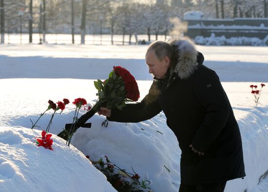 President Putin attends events marking 75th anniversary of breaking Nazi siege of Leningrad
