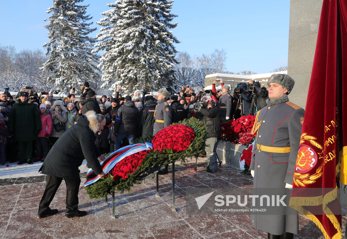 President Putin attends events marking 75th anniversary of breaking Nazi siege of Leningrad
