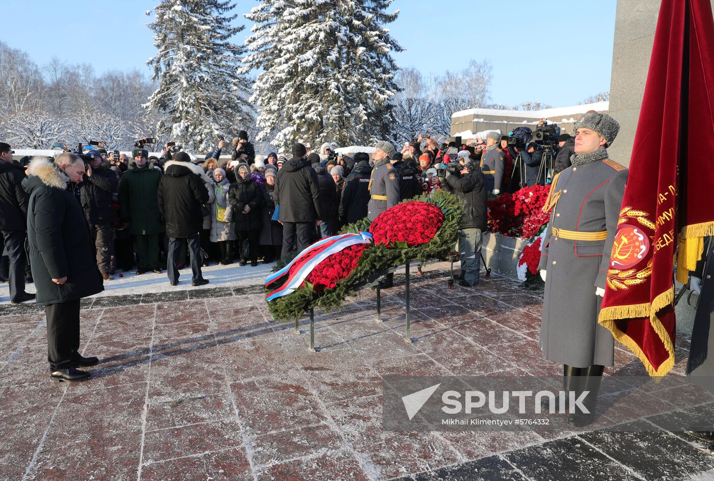 President Putin attends events marking 75th anniversary of breaking Nazi siege of Leningrad