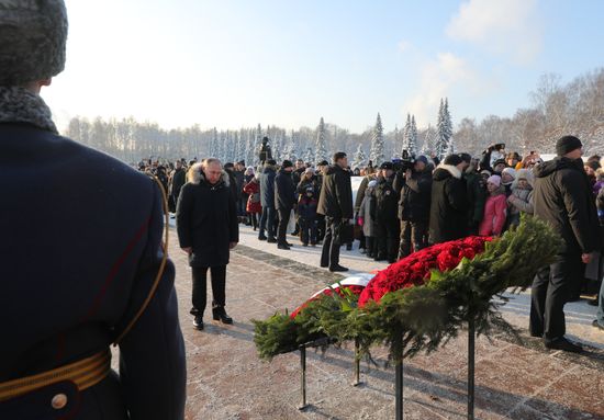 President Putin attends events marking 75th anniversary of breaking Nazi siege of Leningrad