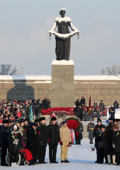 President Putin attends events marking 75th anniversary of breaking Nazi siege of Leningrad