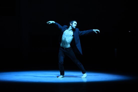 Russia Light Breath Ballet