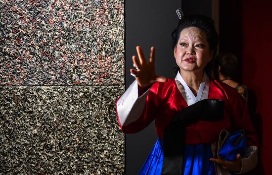 Russia Hwang Eun Sung Exhibition