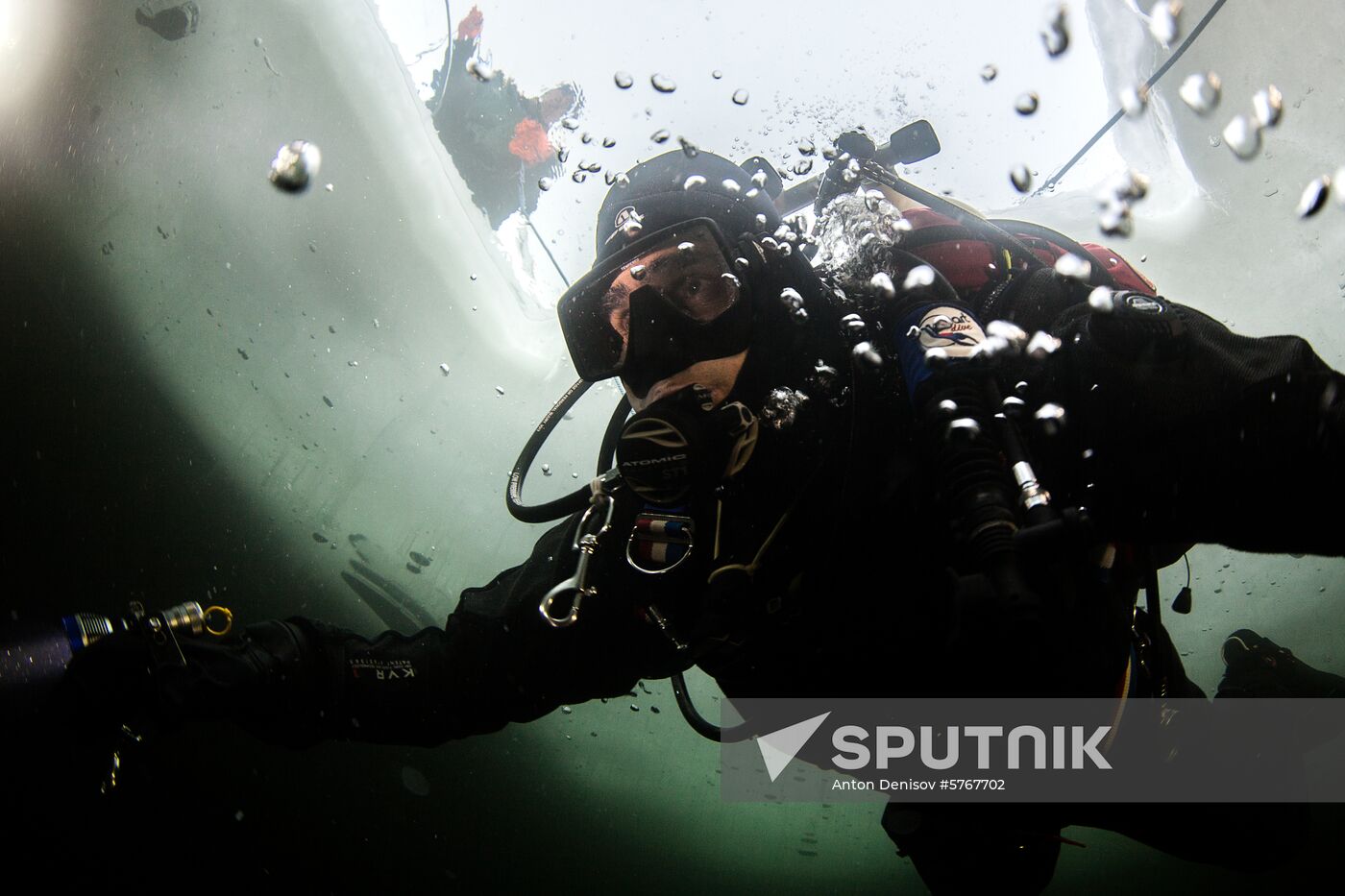 Russia Ice Diving