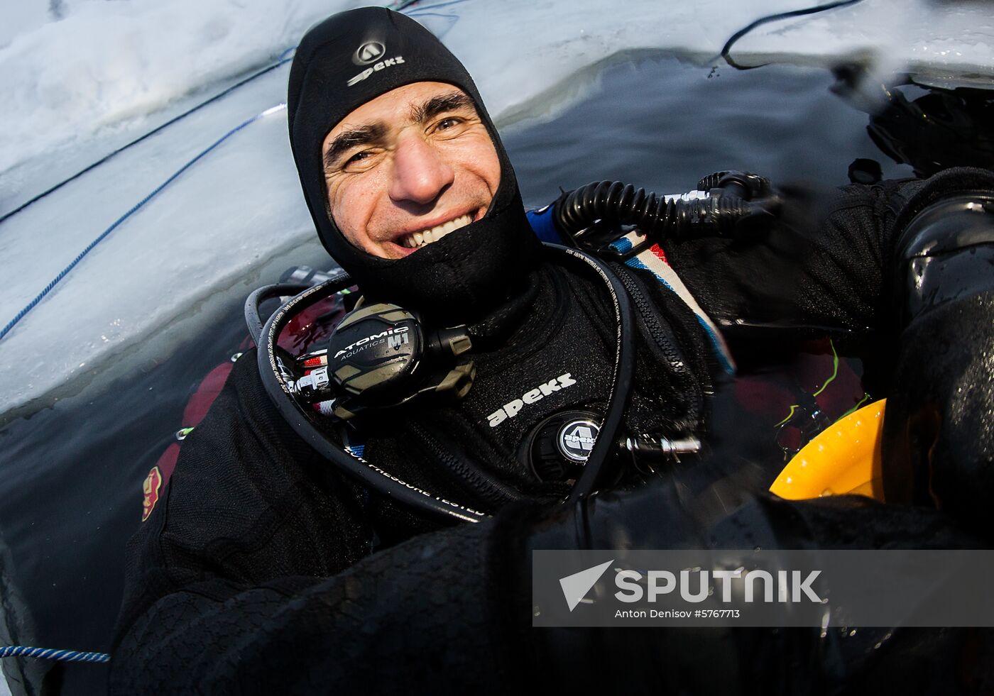 Russia Ice Diving
