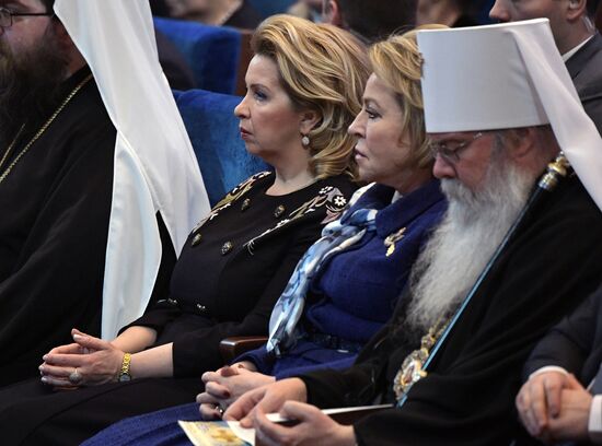 Vladimir Putin attends events marking 10th anniversary of Church Council and Patriarch enthronement