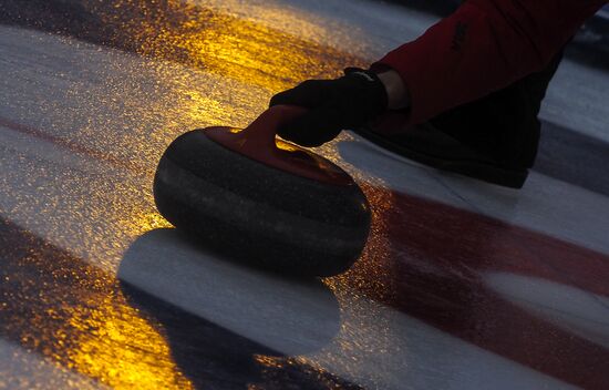 Russia Curling