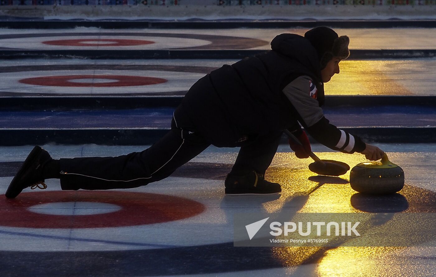 Russia Curling