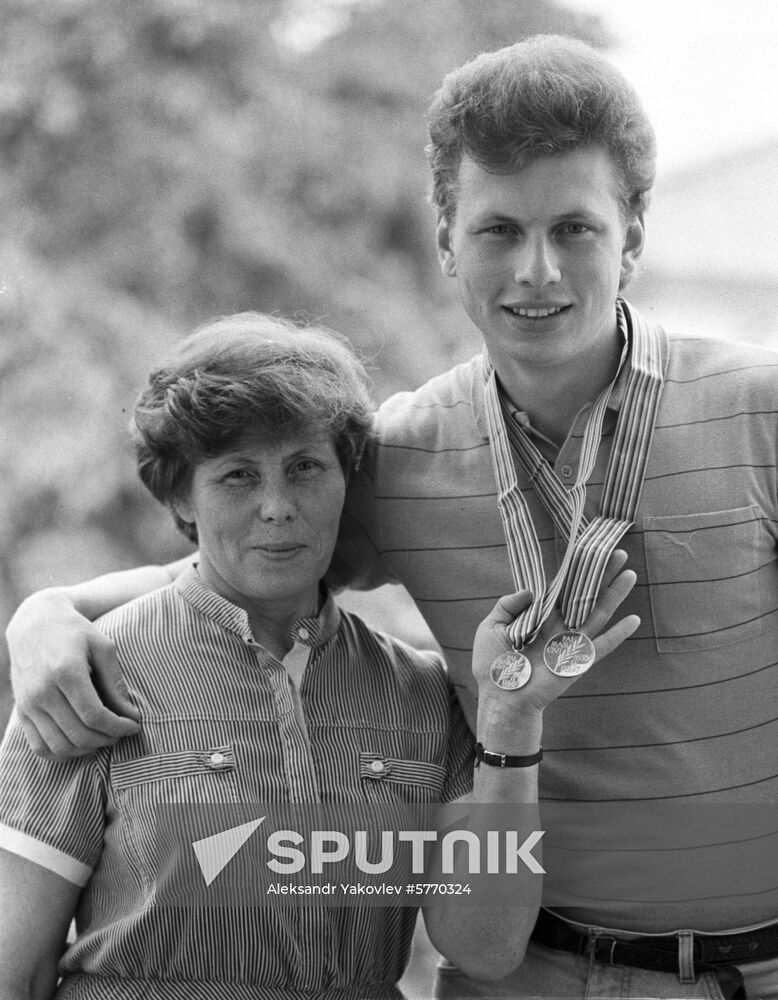 Soviet speed skater Nikolai Gulyayev