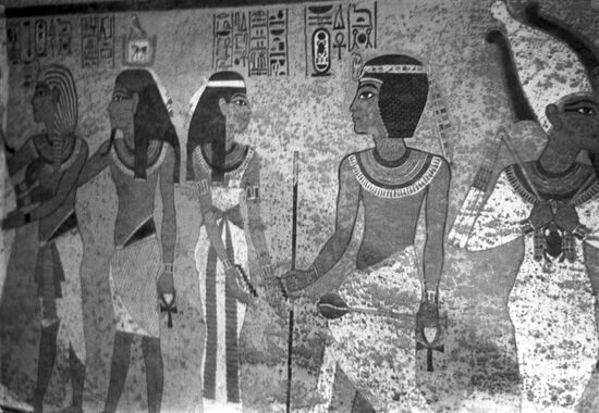 Mural at burial chamber of pharaoh Tutankhamun