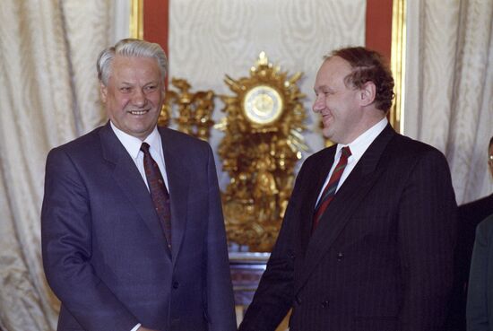 Boris Yeltsin and Head of Government of Czech and Slovak Federative Republic Marian Calfa