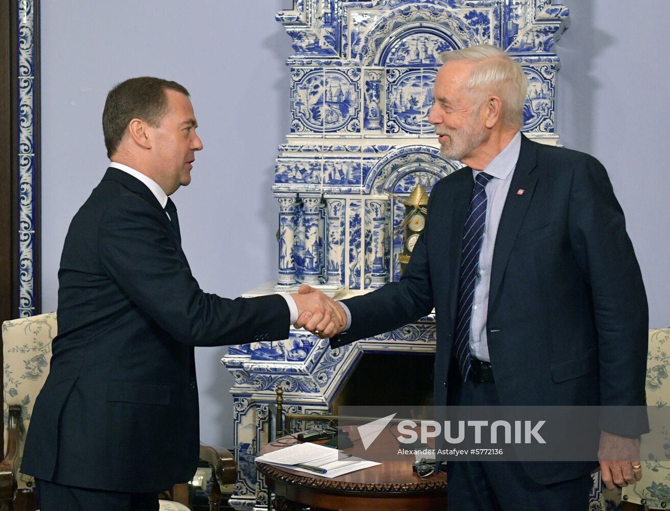 Prime Minister Dmitry Medvedev meets with ISO President John Walter