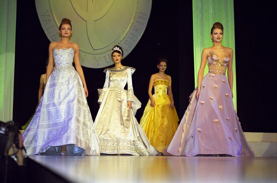 Gala marks Valentin Yudashkin Fashion House's 10th anniversary