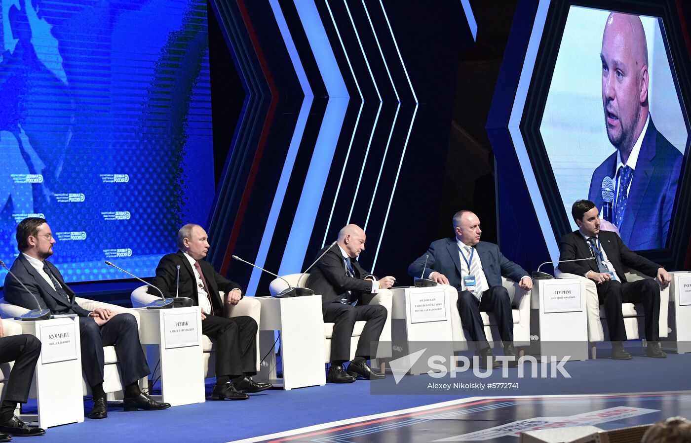 President Vladimir Putin attends meeting of Delovaya Rossiya's Business Forum