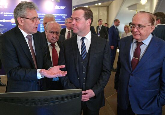 Prime Minister Dmitry Medvedev attends events as part of Year of Mendeleev's Periodic Table