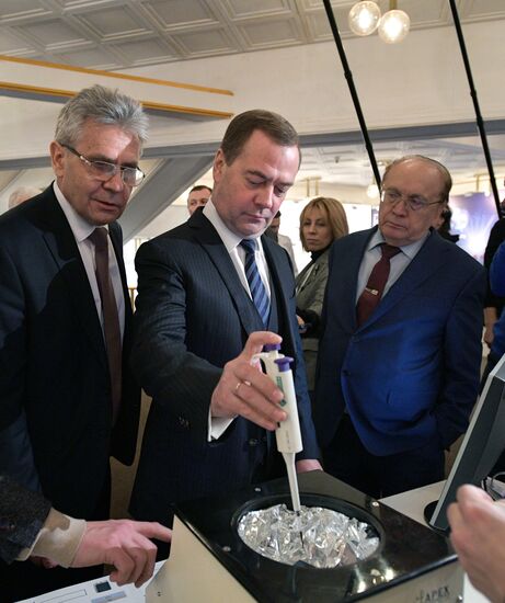 Prime Minister Dmitry Medvedev attends events as part of Year of Mendeleev's Periodic Table