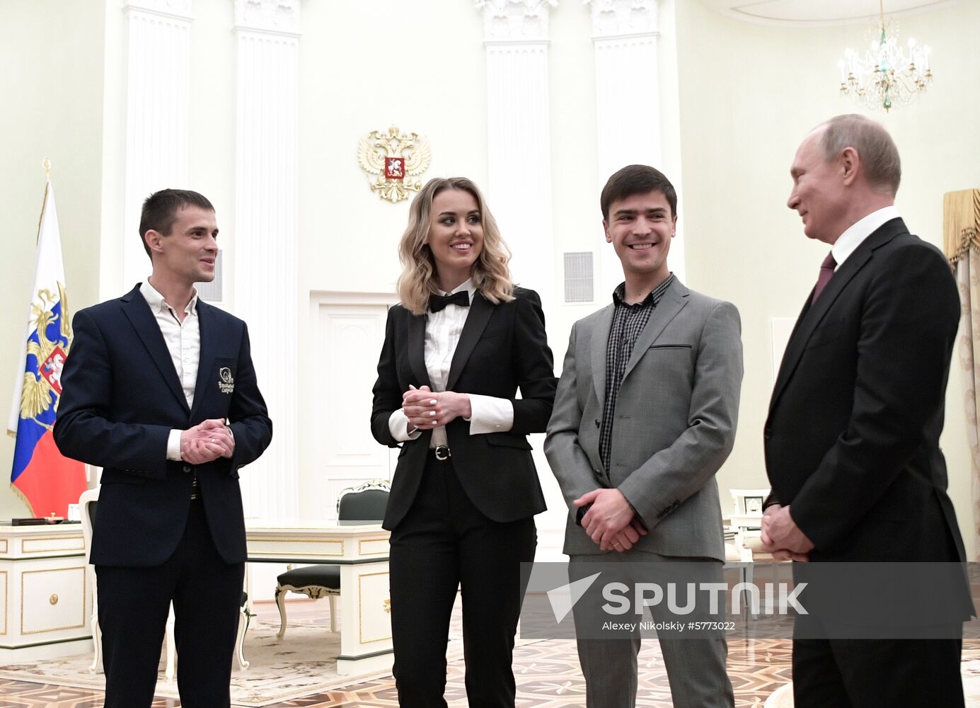 Vladimir Putin meets with 2019 Nemaly Business Prize winners