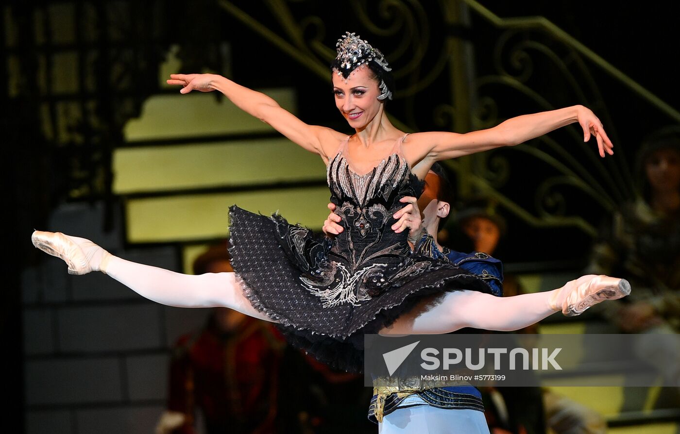 Russia Swan Lake Ballet