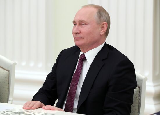 President Putin meets with BP CEO Dudley
