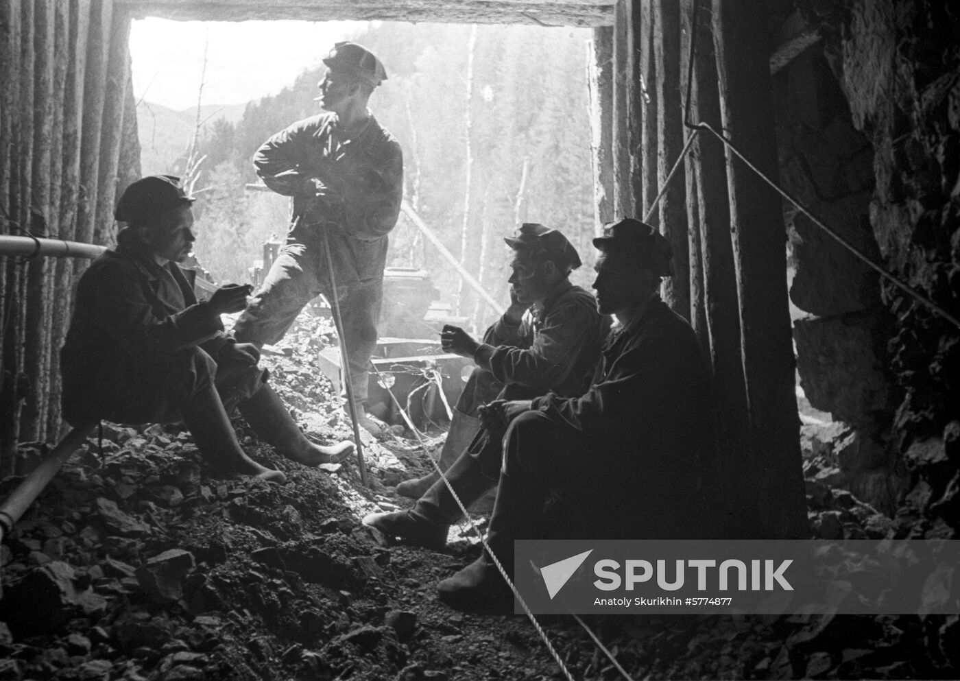 Soviet geological expedition in Sayany mountain range