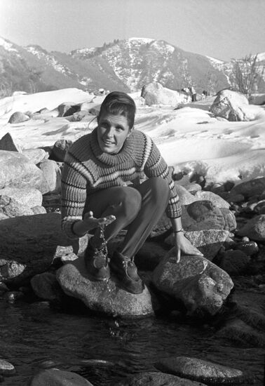 Soviet speed-skater Inga Artamonova