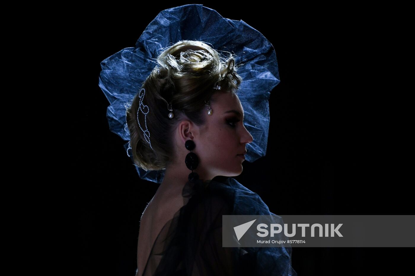 Azerbaijan Dress of the World Contest