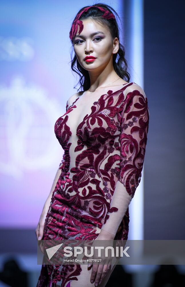 Azerbaijan Dress of the World Contest