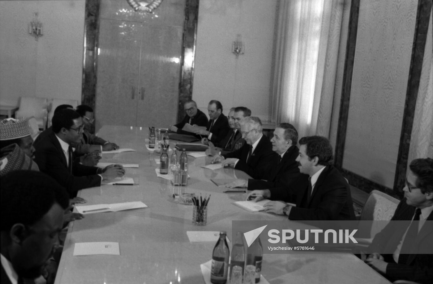 Nigerian governmental delegation visits USSR