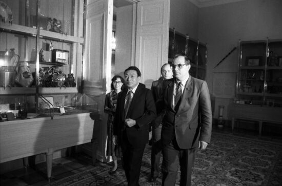 People's Government of Beijing delegation visits Soviet Union