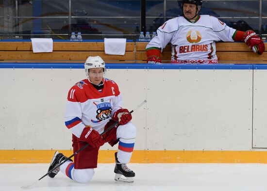 Russia Putin Lukashenko Ice Hockey