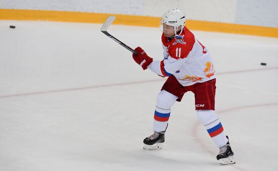 Russia Putin Lukashenko Ice Hockey