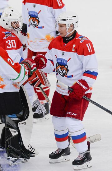 Russia Putin Lukashenko Ice Hockey