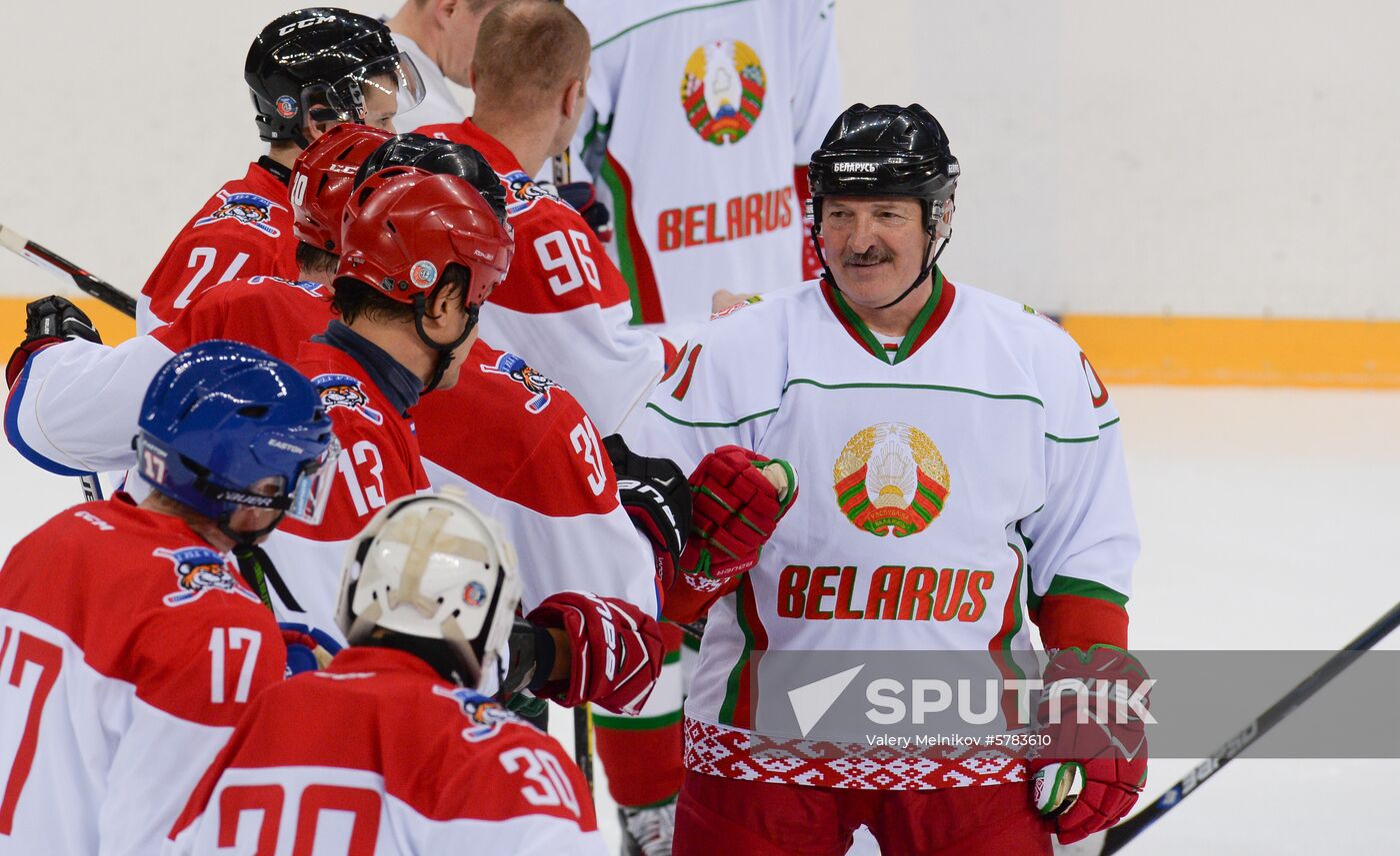 Russia Putin Lukashenko Ice Hockey