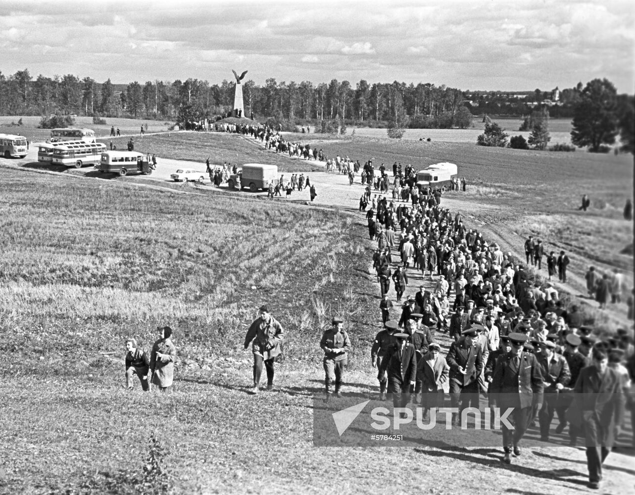 Visitors at Shevardino Redoubt of Borodino Museum Reserve
