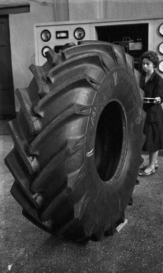 Kirovets tractor