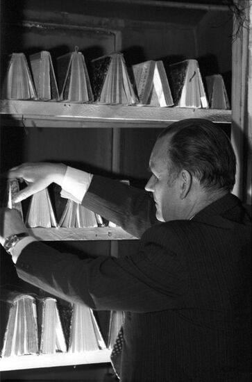 Library for foreign literature